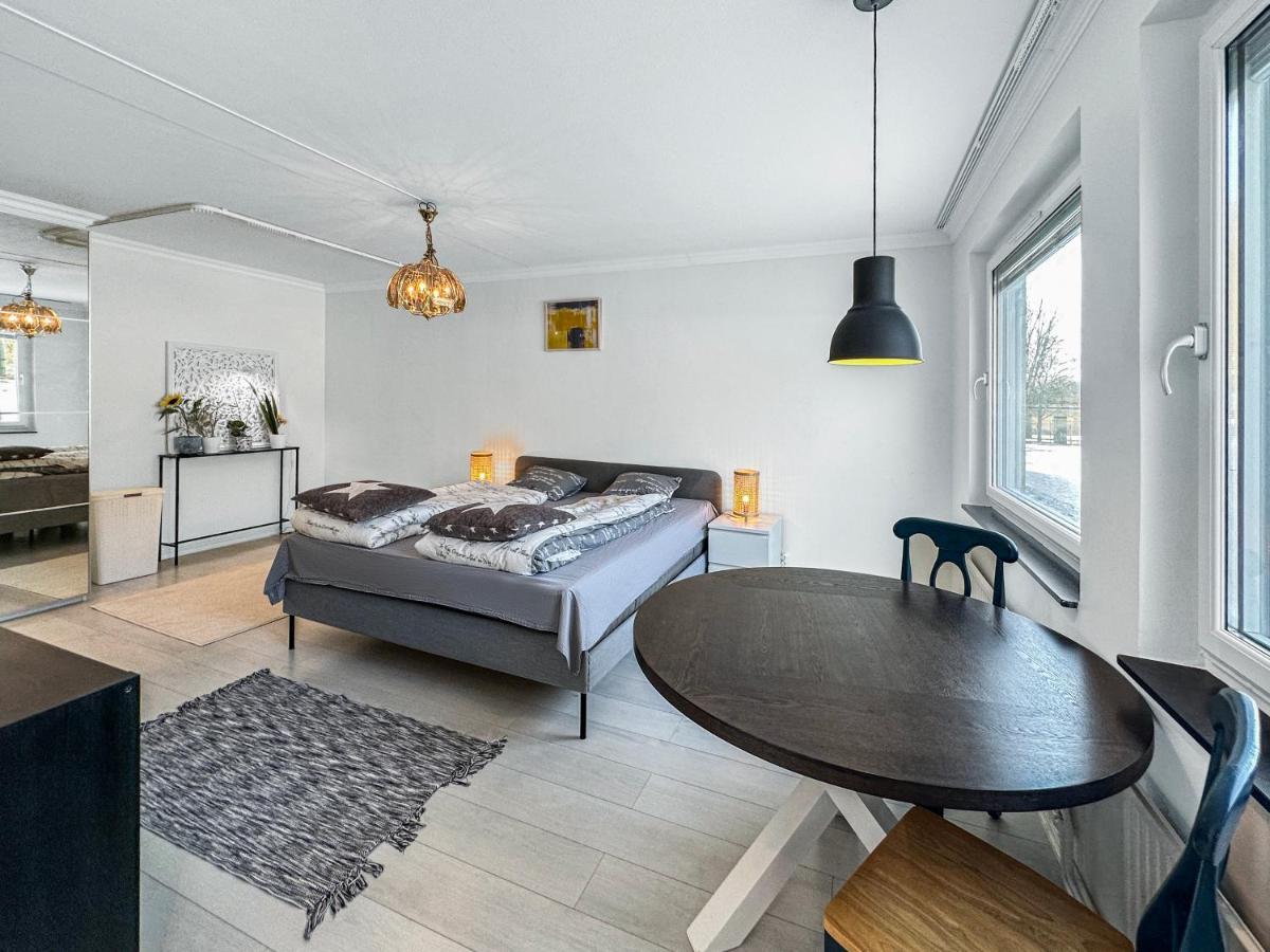 Holiday Travel Apartments Stockholm Exteriör bild
